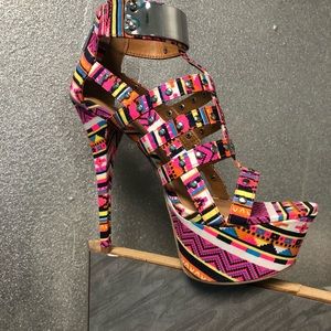 Colorful heel